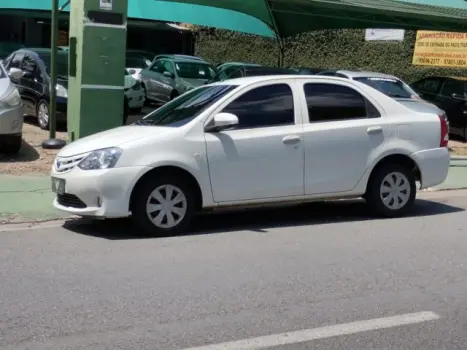 TOYOTA Etios Sedan 1.5 16V 4P FLEX X, Foto 6