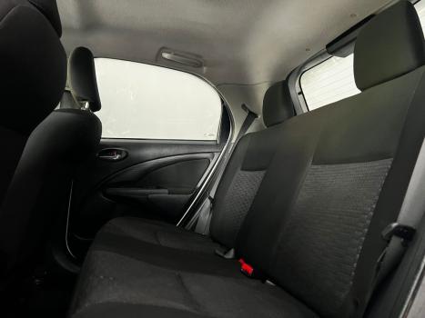 TOYOTA Etios Sedan 1.3 16V 4P FLEX X, Foto 10