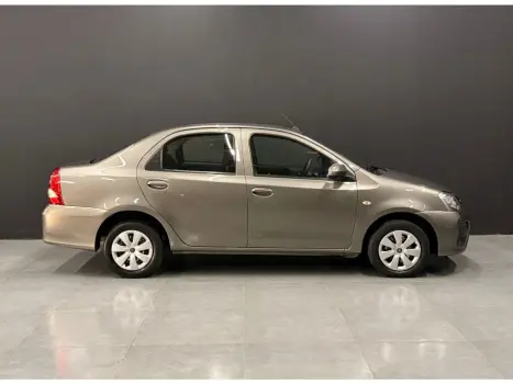 TOYOTA Etios Sedan 1.5 16V 4P FLEX X, Foto 9