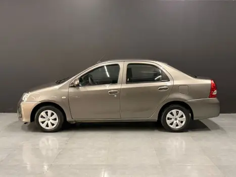 TOYOTA Etios Sedan 1.5 16V 4P FLEX X, Foto 10