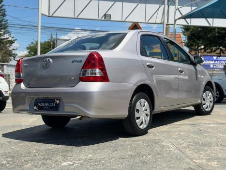 TOYOTA Etios Sedan 1.5 16V 4P FLEX XS AUTOM�TICO, Foto 4