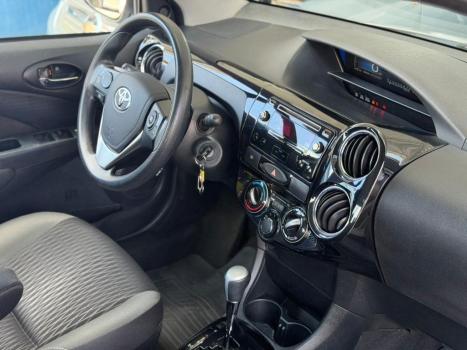 TOYOTA Etios Sedan 1.5 16V 4P FLEX XS AUTOM�TICO, Foto 8
