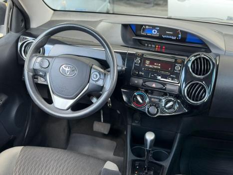 TOYOTA Etios Sedan 1.5 16V 4P FLEX XS AUTOM�TICO, Foto 9