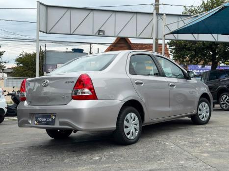 TOYOTA Etios Sedan 1.5 16V 4P FLEX XS AUTOM�TICO, Foto 4