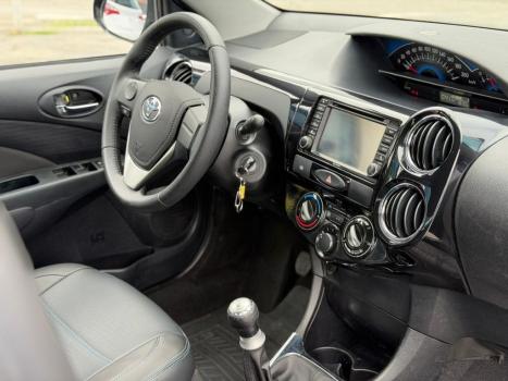 TOYOTA Etios Sedan 1.5 16V 4P FLEX PLATINUM AUTOM�TICO, Foto 7
