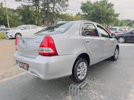 TOYOTA Etios Sedan 1.5 16V 4P FLEX X, Foto 6