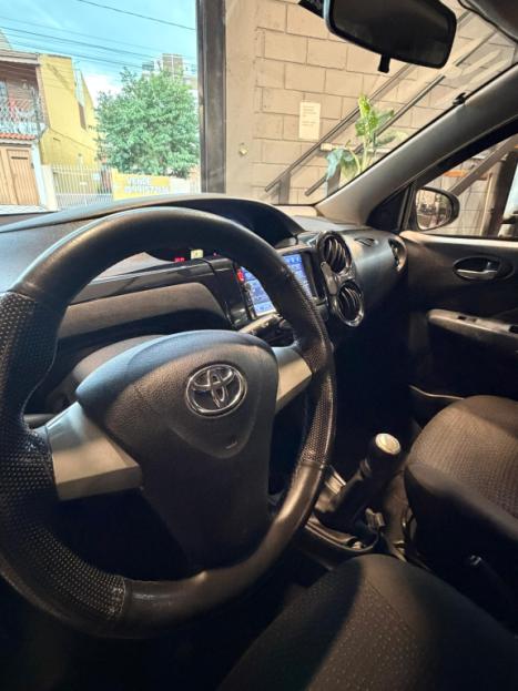 TOYOTA Etios Sedan 1.5 16V 4P FLEX X, Foto 8