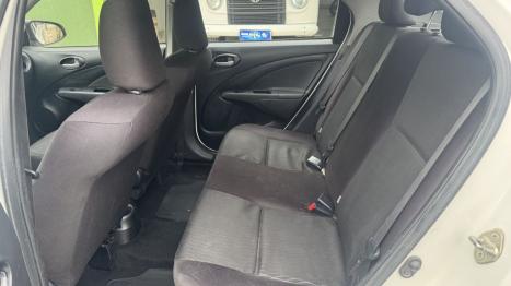 TOYOTA Etios Sedan 1.5 16V 4P FLEX X, Foto 6