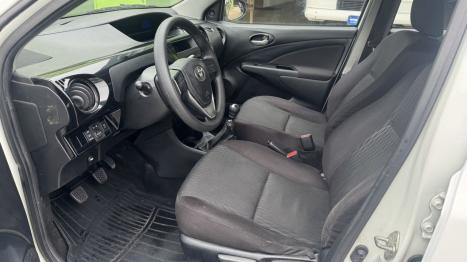 TOYOTA Etios Sedan 1.5 16V 4P FLEX X, Foto 8