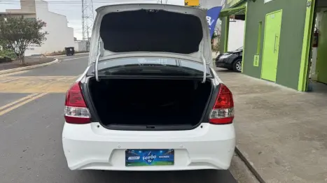 TOYOTA Etios Sedan 1.5 16V 4P FLEX X, Foto 11