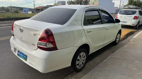 TOYOTA Etios Sedan 1.5 16V 4P FLEX X, Foto 4