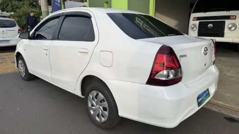 TOYOTA Etios Sedan 1.5 16V 4P FLEX X, Foto 5