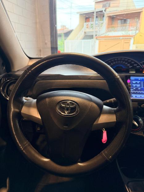 TOYOTA Etios Sedan 1.5 16V 4P FLEX X, Foto 3