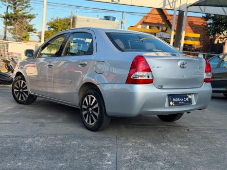 TOYOTA Etios Sedan 1.5 16V 4P FLEX XS AUTOM�TICO, Foto 3