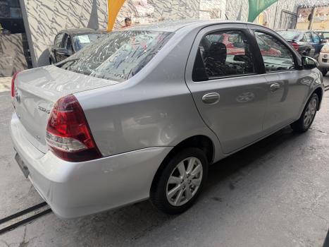 TOYOTA Etios Sedan , Foto 12