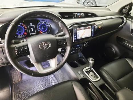 TOYOTA Hilux Caminhonete 2.8 16V SRX 4X4 DIESEL CABINE DUPLA AUTOMTICO, Foto 5