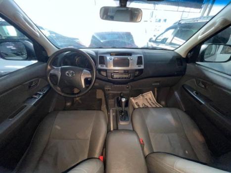 TOYOTA Hilux Caminhonete 2.7 16V 4P SRV FLEX 4X4  CABINE DUPLA AUTOMTICO, Foto 4