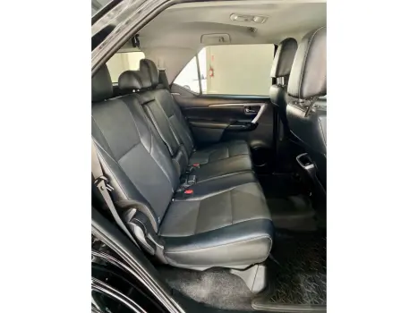 TOYOTA Hilux Caminhonete , Foto 12