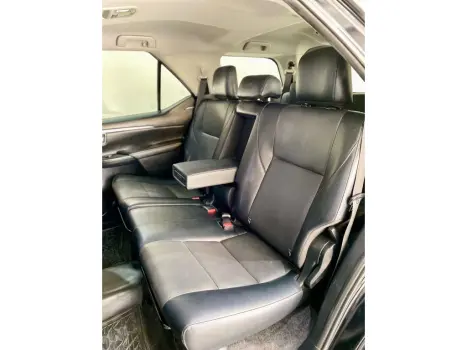 TOYOTA Hilux Caminhonete , Foto 13