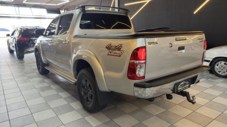 TOYOTA Hilux Caminhonete 3.0 4P 4X4 SRV TURBO DIESEL TOP CABINE DUPLA AUTOMTICO, Foto 6