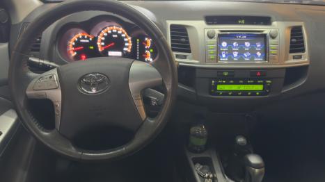 TOYOTA Hilux Caminhonete 3.0 4P 4X4 SRV TURBO DIESEL TOP CABINE DUPLA AUTOMTICO, Foto 10