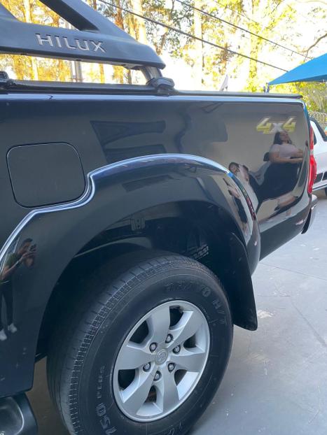 TOYOTA Hilux Caminhonete 2.7 16V 4P SRV FLEX CABINE DUPLA AUTOMÁTICO, Foto 3 TOYOTA Hilux Caminhonete 2.7 16V 4P SRV FLEX CABINE DUPLA AUTOMÁTICO, Foto 3
