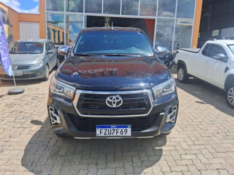 TOYOTA Hilux Caminhonete 2.8 16V SRX 50 ANOS 4X4 TURBO DIESEL CABINE DUPLA AUTOM�TICO, Foto 2