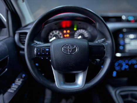 TOYOTA Hilux Caminhonete , Foto 14