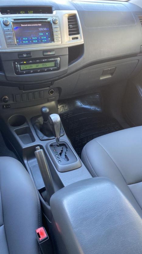 TOYOTA Hilux Caminhonete 3.0 16V 4P SRV TURBO DIESEL CABINE DUPLA, Foto 3