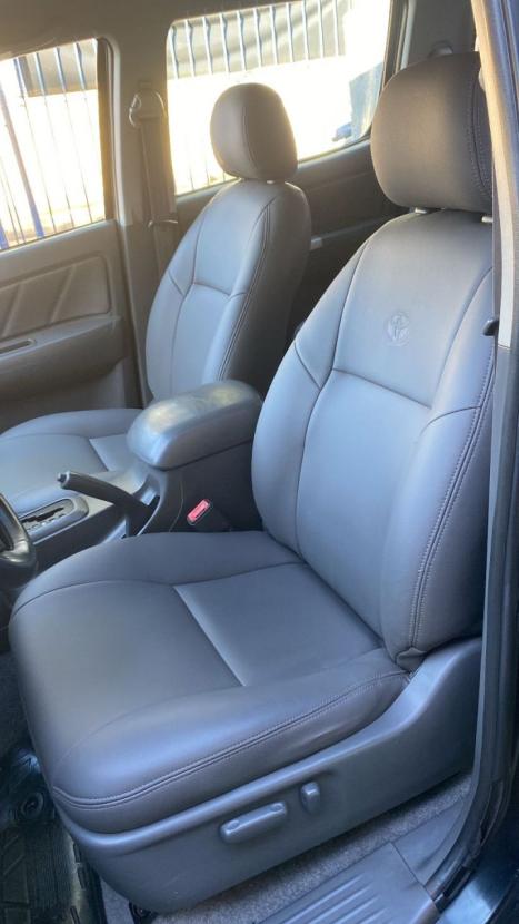 TOYOTA Hilux Caminhonete 3.0 16V 4P SRV TURBO DIESEL CABINE DUPLA, Foto 4