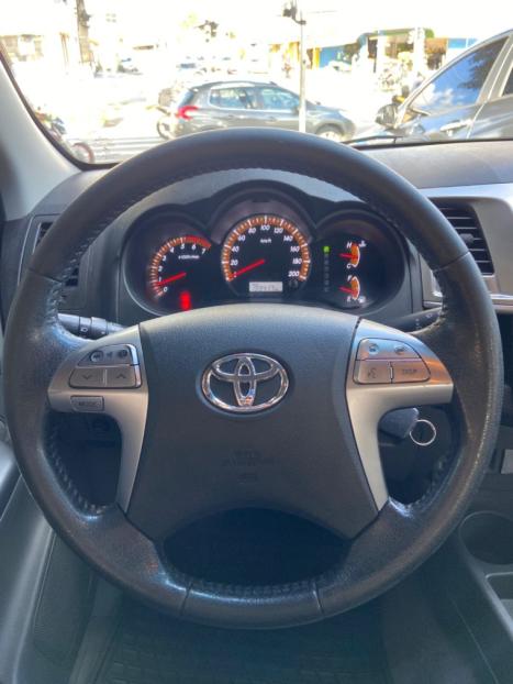 TOYOTA Hilux Caminhonete 2.7 16V 4P SRV FLEX 4X4  CABINE DUPLA AUTOM�TICO, Foto 8
