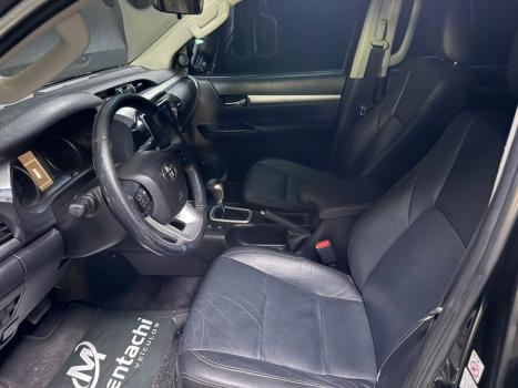TOYOTA Hilux Caminhonete 2.8 16V SRX 4X4 DIESEL CABINE DUPLA AUTOM�TICO, Foto 12
