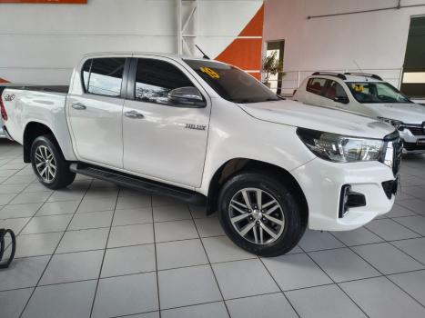 TOYOTA Hilux Caminhonete 2.8 16V SRV 4X4 DIESEL CABINE DUPLA AUTOM�TICO, Foto 4