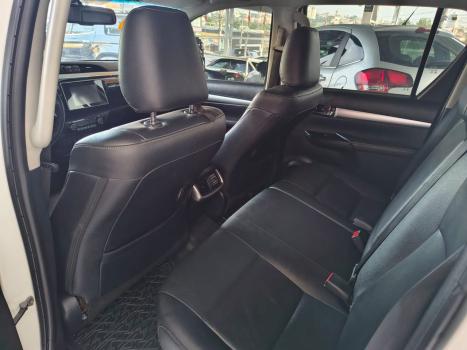 TOYOTA Hilux Caminhonete 2.8 16V SRV 4X4 DIESEL CABINE DUPLA AUTOM�TICO, Foto 14