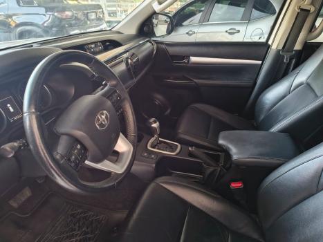 TOYOTA Hilux Caminhonete 2.8 16V SRV 4X4 DIESEL CABINE DUPLA AUTOM�TICO, Foto 16