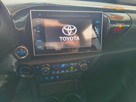 TOYOTA Hilux Caminhonete 2.8 16V SRV 4X4 DIESEL CABINE DUPLA AUTOM�TICO, Foto 20