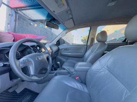 TOYOTA Hilux Caminhonete 2.7 16V 4P SRV FLEX 4X4  CABINE DUPLA AUTOM�TICO, Foto 11