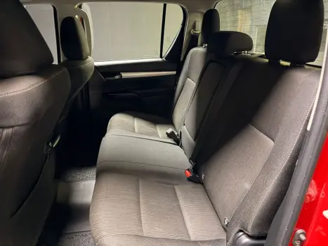 TOYOTA Hilux Caminhonete 2.7 16V 4P SR FLEX CABINE DUPLA, Foto 9