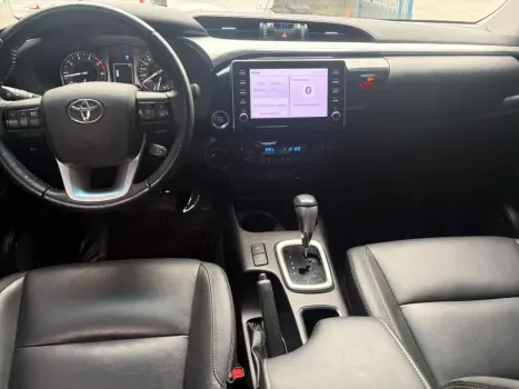 TOYOTA Hilux Caminhonete 3.0 16V 4P 4X4 SRV TURBO DIESEL CABINE DUPLA AUTOM�TICO, Foto 11