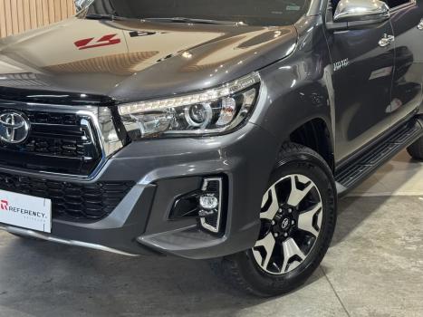 TOYOTA Hilux Caminhonete 2.8 16V  LOW M4FD 4X4 TURBO DIESEL CABINE DUPLA, Foto 2