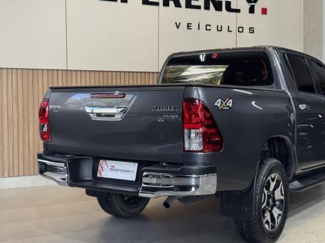 TOYOTA Hilux Caminhonete 2.8 16V  LOW M4FD 4X4 TURBO DIESEL CABINE DUPLA, Foto 10
