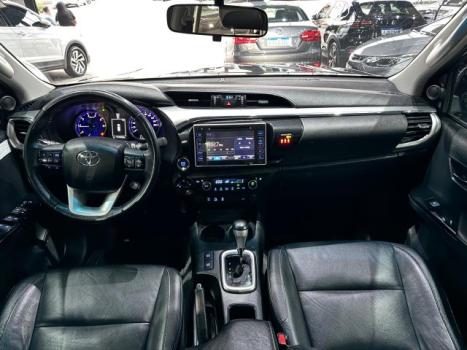 TOYOTA Hilux Caminhonete 2.8 16V SRV 4X4 DIESEL CABINE DUPLA AUTOMÁTICO, Foto 3