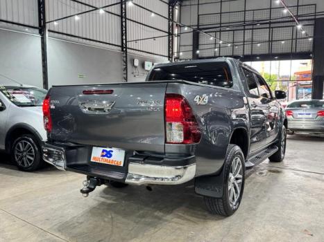 TOYOTA Hilux Caminhonete 2.8 16V SRV 4X4 DIESEL CABINE DUPLA AUTOMÁTICO, Foto 12