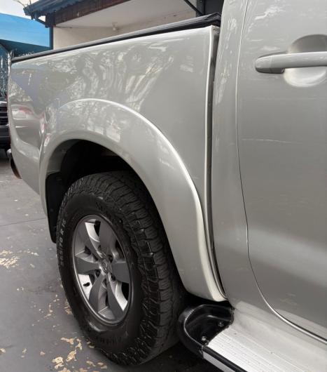 TOYOTA Hilux Caminhonete 3.0 16V 4P 4X4 SRV TURBO DIESEL CABINE DUPLA AUTOMÁTICO, Foto 11