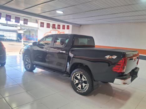TOYOTA Hilux Caminhonete 2.8 16V SRX 50 ANOS 4X4 TURBO DIESEL CABINE DUPLA AUTOMÁTICO, Foto 5