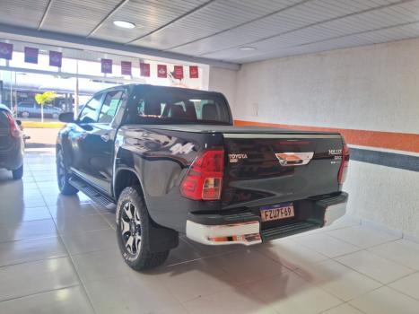 TOYOTA Hilux Caminhonete 2.8 16V SRX 50 ANOS 4X4 TURBO DIESEL CABINE DUPLA AUTOMÁTICO, Foto 6