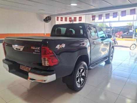 TOYOTA Hilux Caminhonete 2.8 16V SRX 50 ANOS 4X4 TURBO DIESEL CABINE DUPLA AUTOMÁTICO, Foto 8