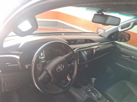 TOYOTA Hilux Caminhonete 2.8 16V SRX 50 ANOS 4X4 TURBO DIESEL CABINE DUPLA AUTOMÁTICO, Foto 12