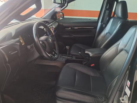 TOYOTA Hilux Caminhonete 2.8 16V SRX 50 ANOS 4X4 TURBO DIESEL CABINE DUPLA AUTOMÁTICO, Foto 10