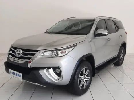 TOYOTA Hilux SW4 2.7 16V 4P SR AUTOMÁTICO, Foto 1 TOYOTA Hilux SW4 2.7 16V 4P SR AUTOMÁTICO, Foto 1